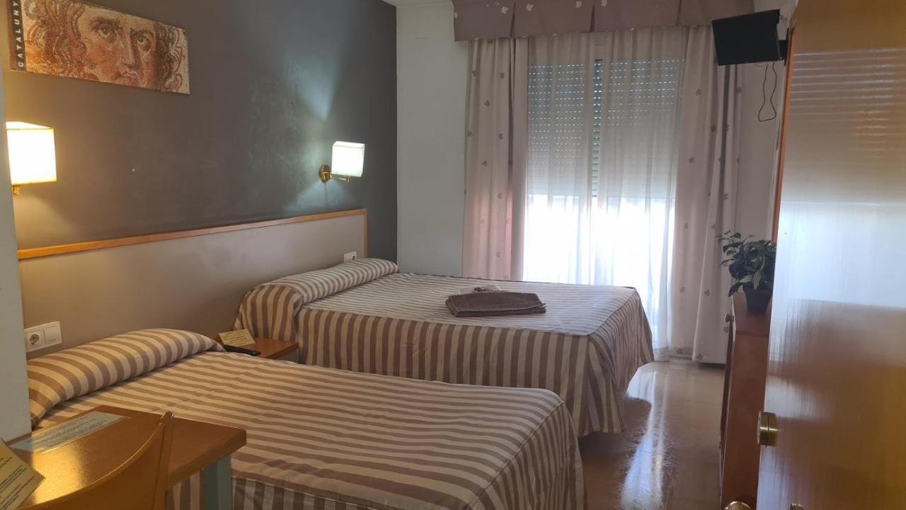 Hotel Cosmos Tarragona Exterior foto
